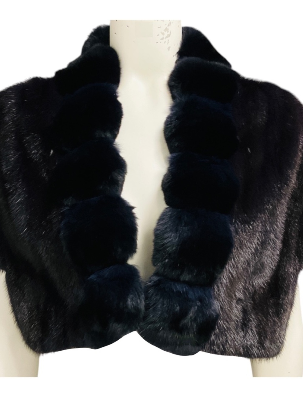 OSCAR DE LA RENTA COUTURE NAVY BLUE CROPPED MINK FUR AND CHINCHILLA FUR JACKET W
